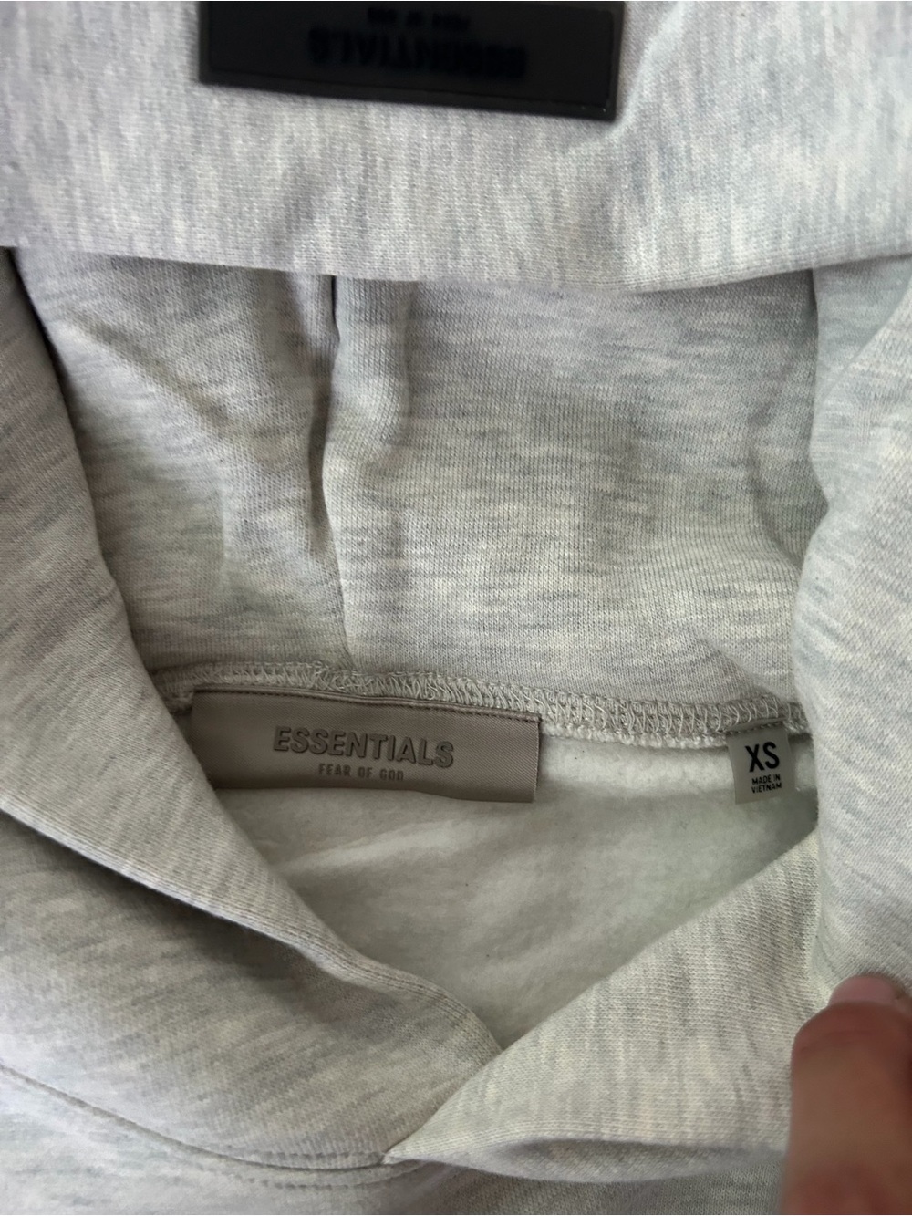 ESSENTIALS Fear Of God SS22 Light Oatmeal Hoodie - Picture 3 of 8